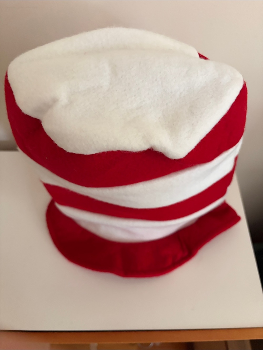 Vintage 1994 Dr Seuss “Cat on the Hat” Stovepipe Striped Hat - Picture 4 of 5